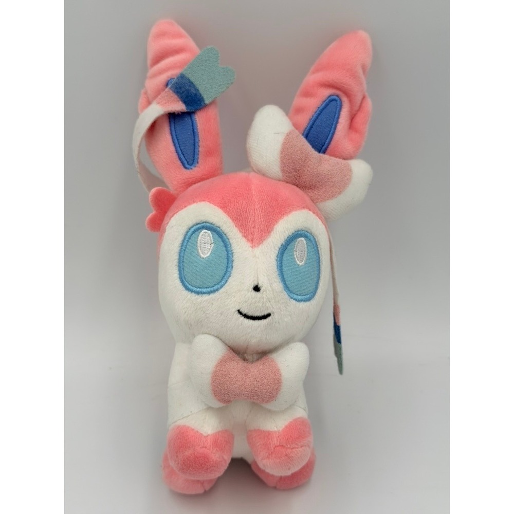 Pokemon Center Sylveon Plush 2014 Eeveelution Fairy Type Sitting Toy Pink White